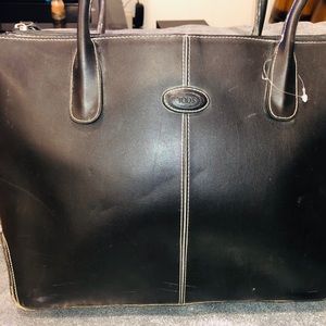 Tod's Black Smooth Leather Tote